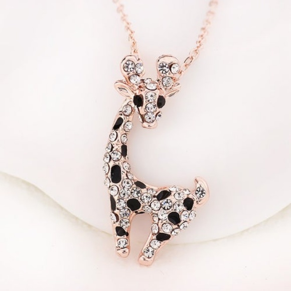 18K Gold Plated Crystal Giraffe Necklace - Picture 6 of 6
